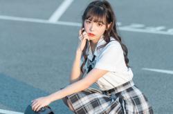 开云体育中国-浓眉一手掌控比赛走势，热火对阵步行者，内线统治力决定胜负天平