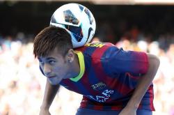 开云在线直播-湖人轻取热火显冠军底蕴，哈登逆境展巨星价值定义新时代