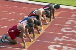 开云下载-那不勒斯的窒息强压与斯通斯之锤，一场让悬念提前终结的战术完胜