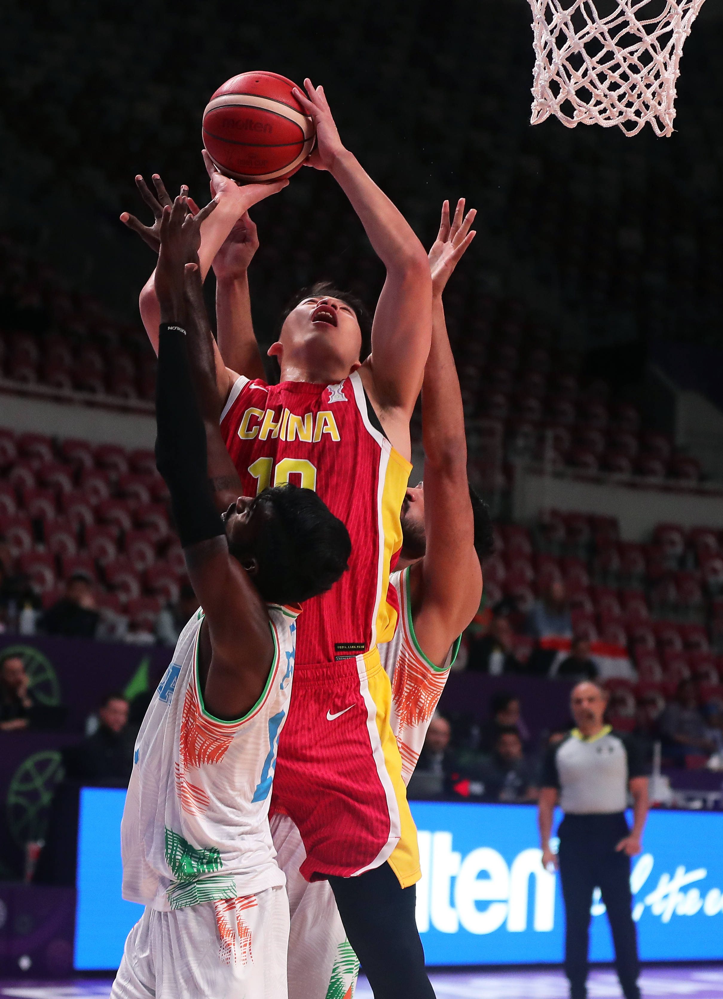 亚洲杯篮球赛开幕，各队实力对比的简单介绍