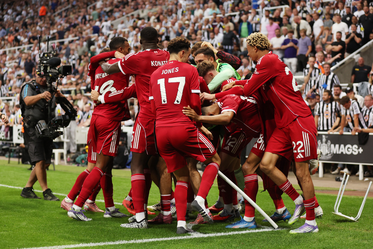 关于阿森纳在英超联赛中继续保持连胜，状态火热的信息