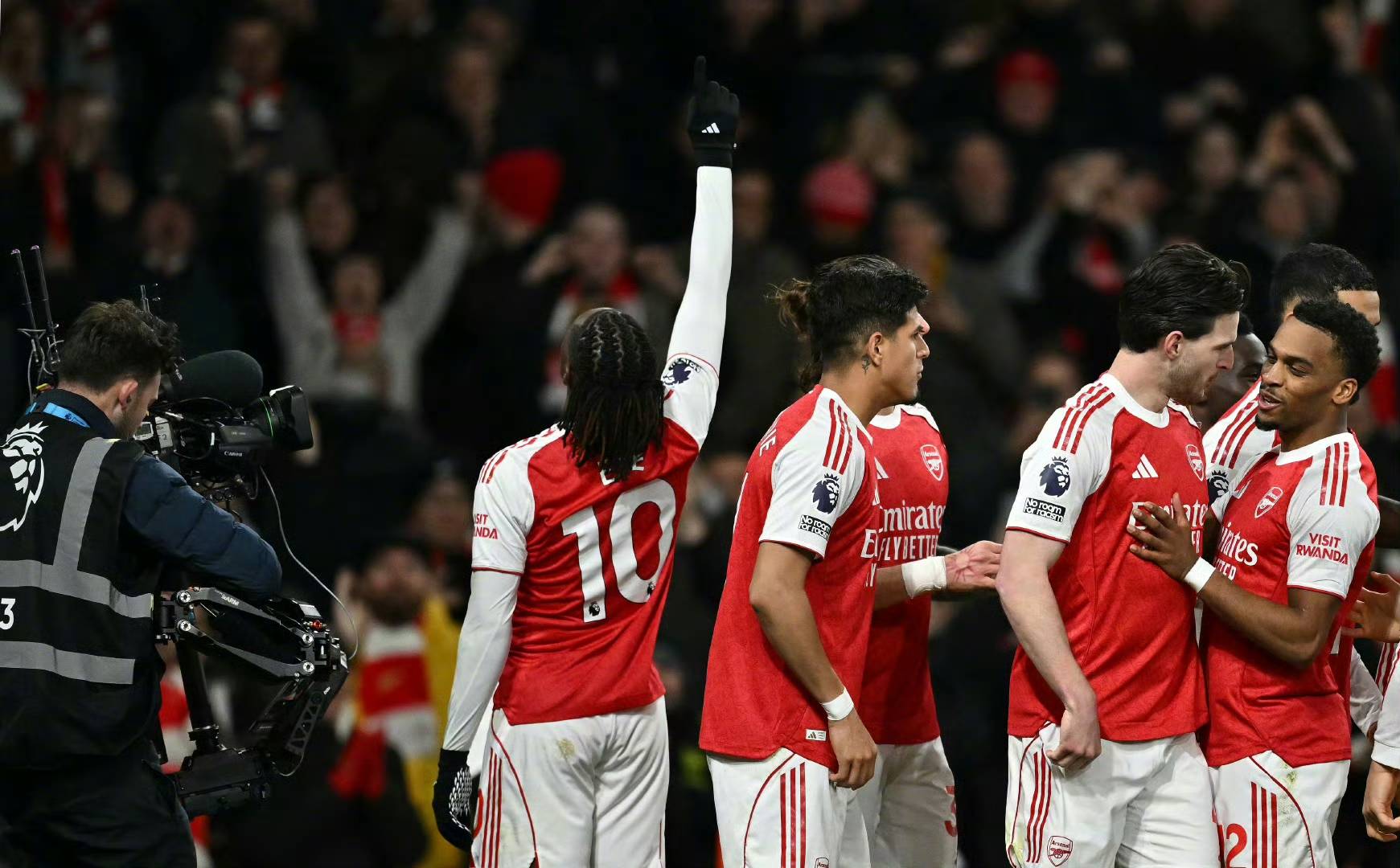 阿森纳逆转战胜对手,升至积分榜第三的简单介绍 阿森纳逆转战胜对手,升至积分榜第三的简单介绍