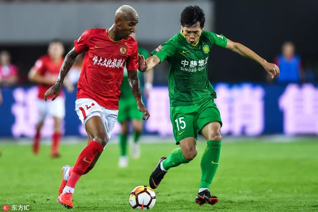 包含柏林联队主场不敌对手，遗憾战败的词条