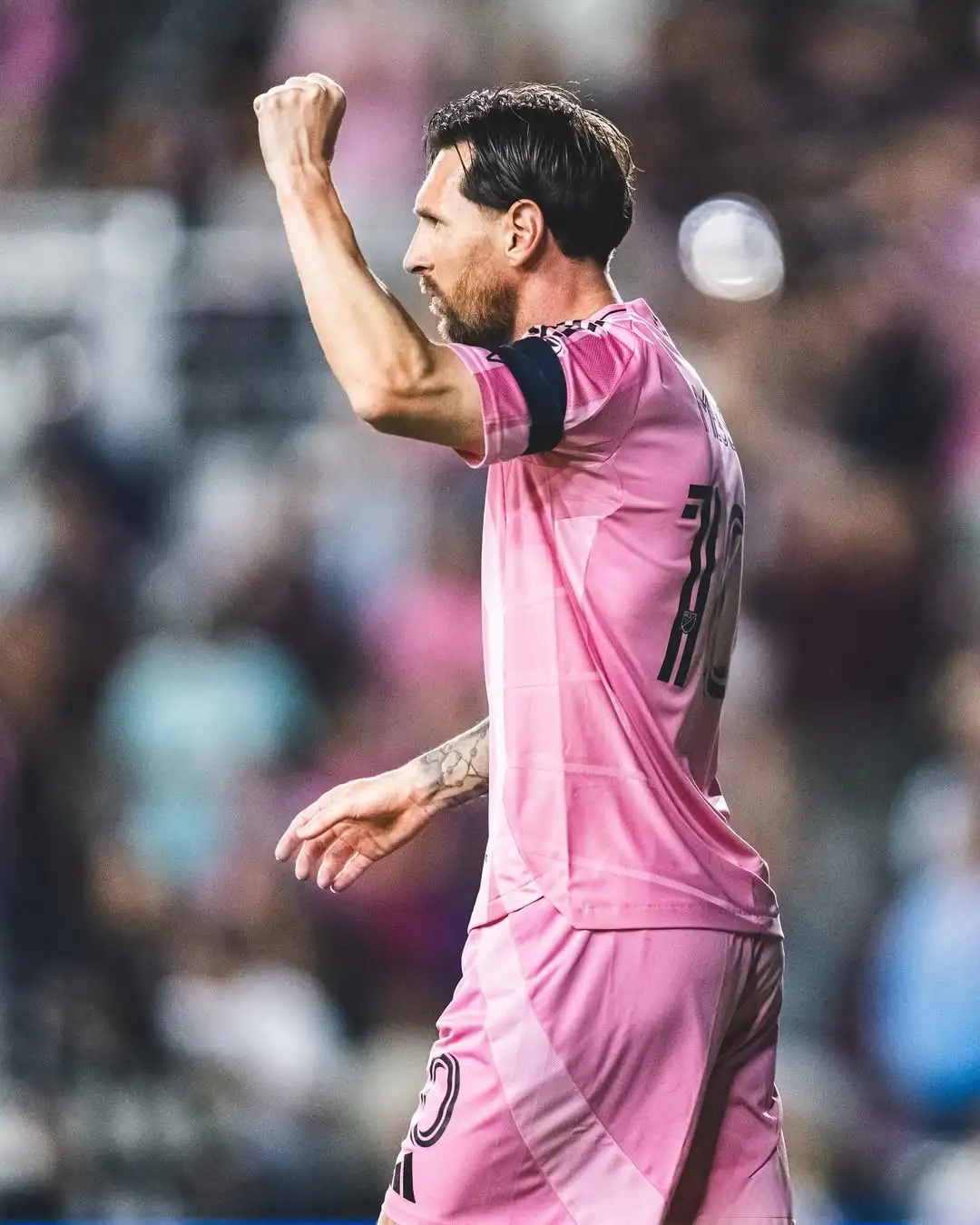 巴萨客场逆袭，梅西带队获胜