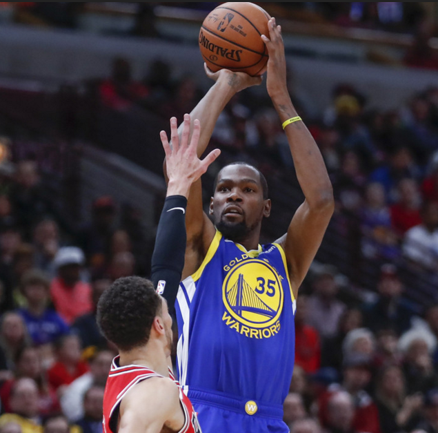 包含尼克斯横扫希腊男篮，克莱打破历史纪录的词条