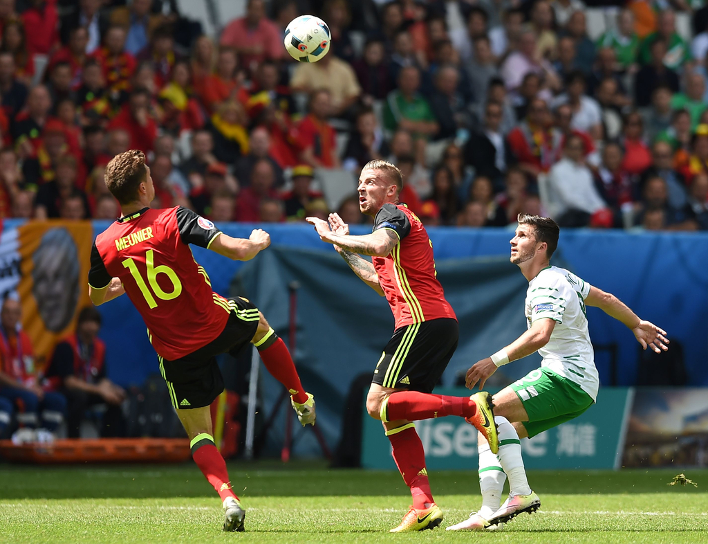 比利时队战胜爱尔兰,继续领跑的简单介绍 比利时队战胜爱尔兰,继续领跑的简单介绍