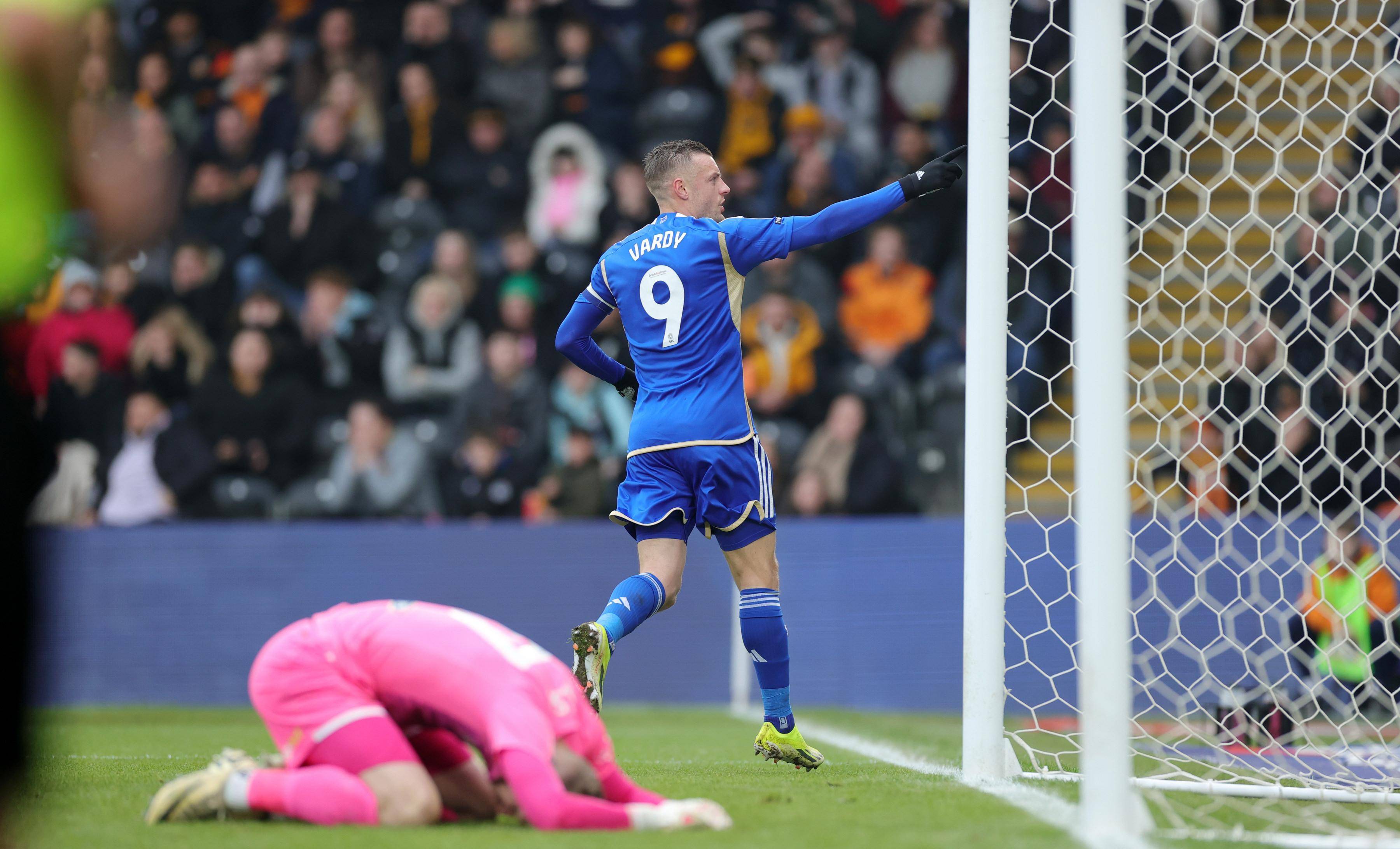 尼日利亚选手挫败对手,斩获胜利 尼日利亚选手挫败对手,斩获胜利