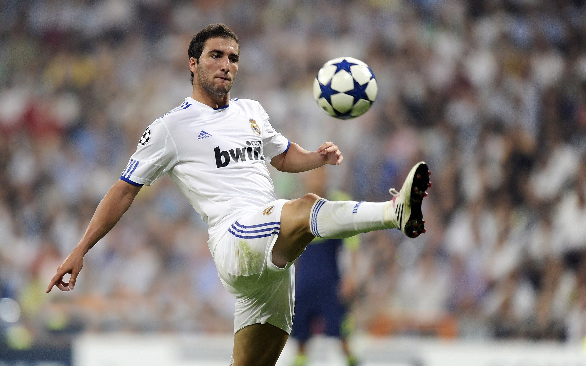 东决关键战，西亚卡姆接管比赛，深圳队全面压制活塞